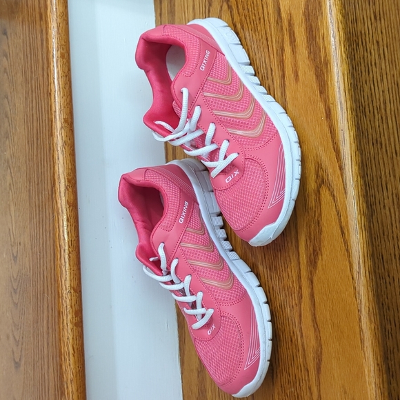 QUIXP women's sneakers size 9 - Picture 5 of 5